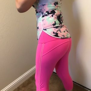 LuLu Lemon Pink pants tight Capri gym style